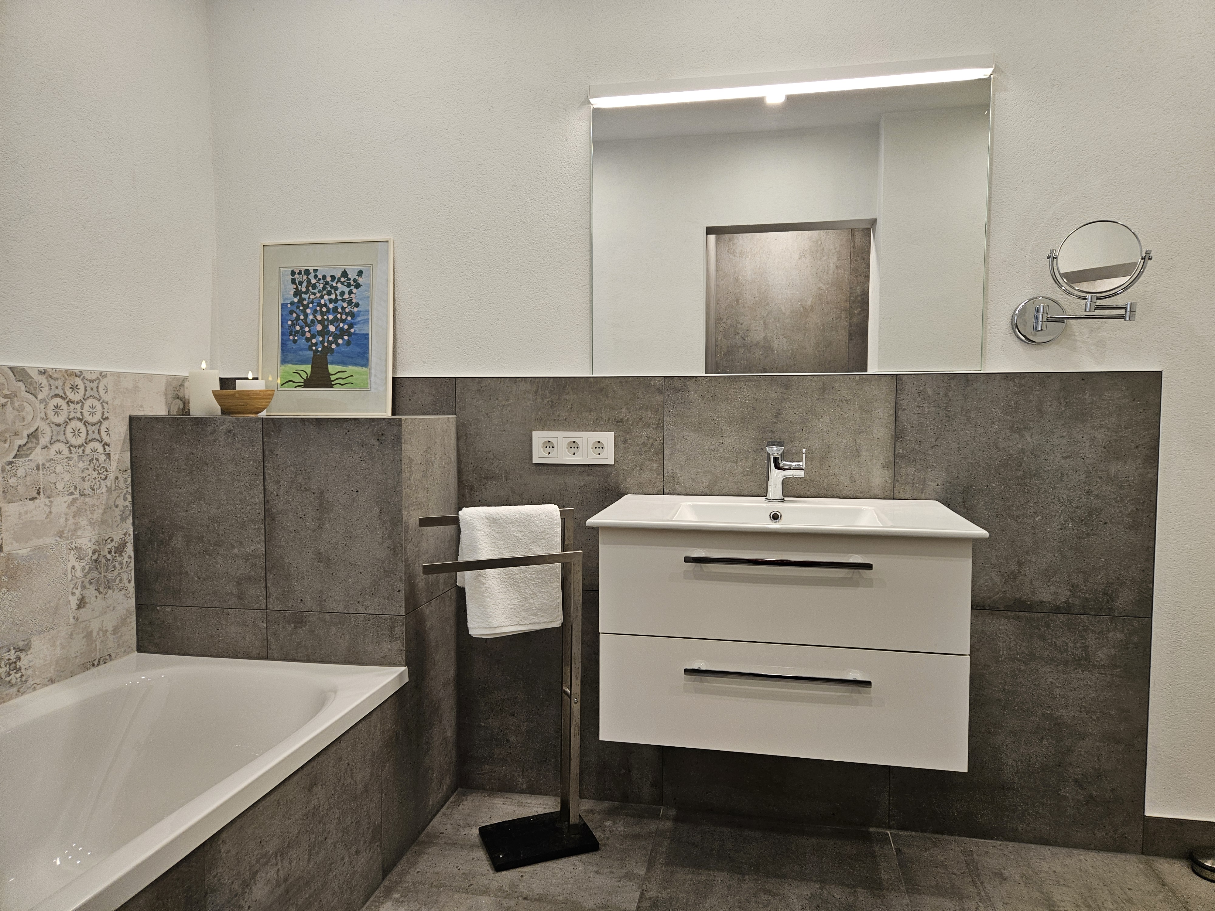 Badezimmer mit Wanne